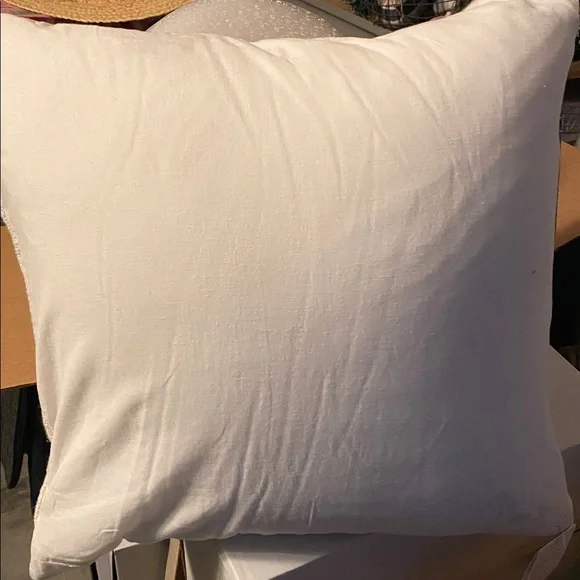 NWT Pottery Barn Palm Leaf Cream White Textured Knit Pillow Cover with sequins - Picture 6 of 11